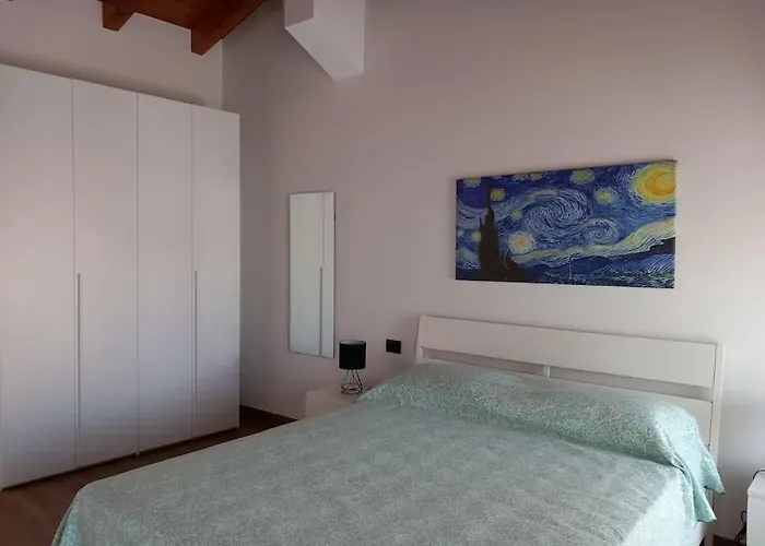 Tra Antico E Moderno Apartamento